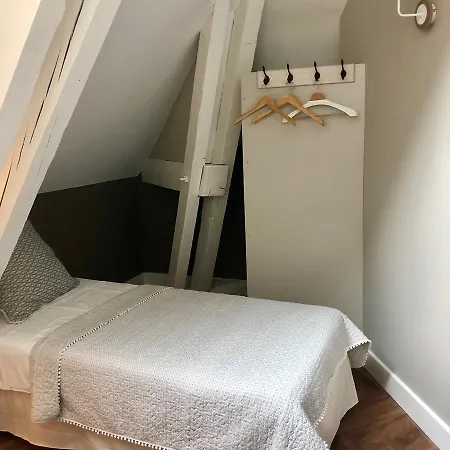 Daire Le Bristol Canal & Chenier Canaldumidi *