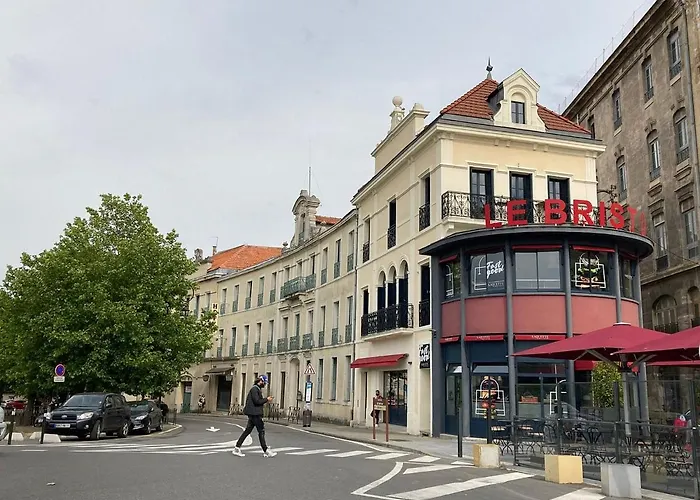 Le Bristol - Gites Canal & Chenier, Proche Gare Apartamento
