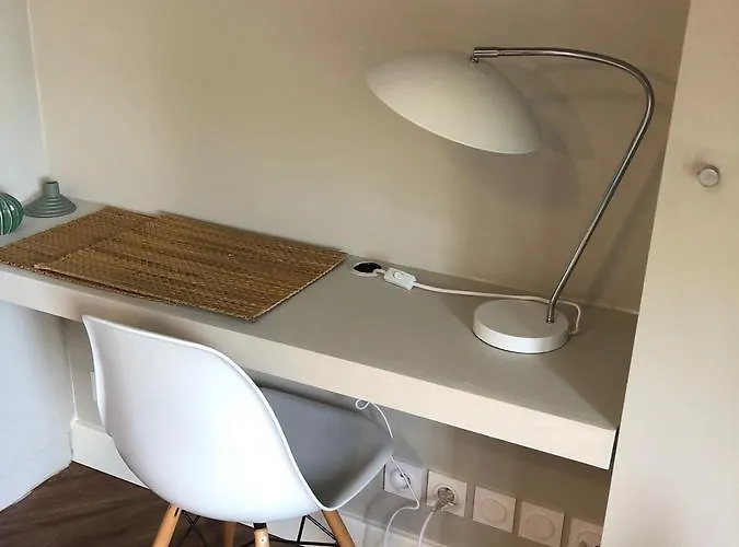 Le Bristol Canal & Chenier Canaldumidi * Καρκασόν